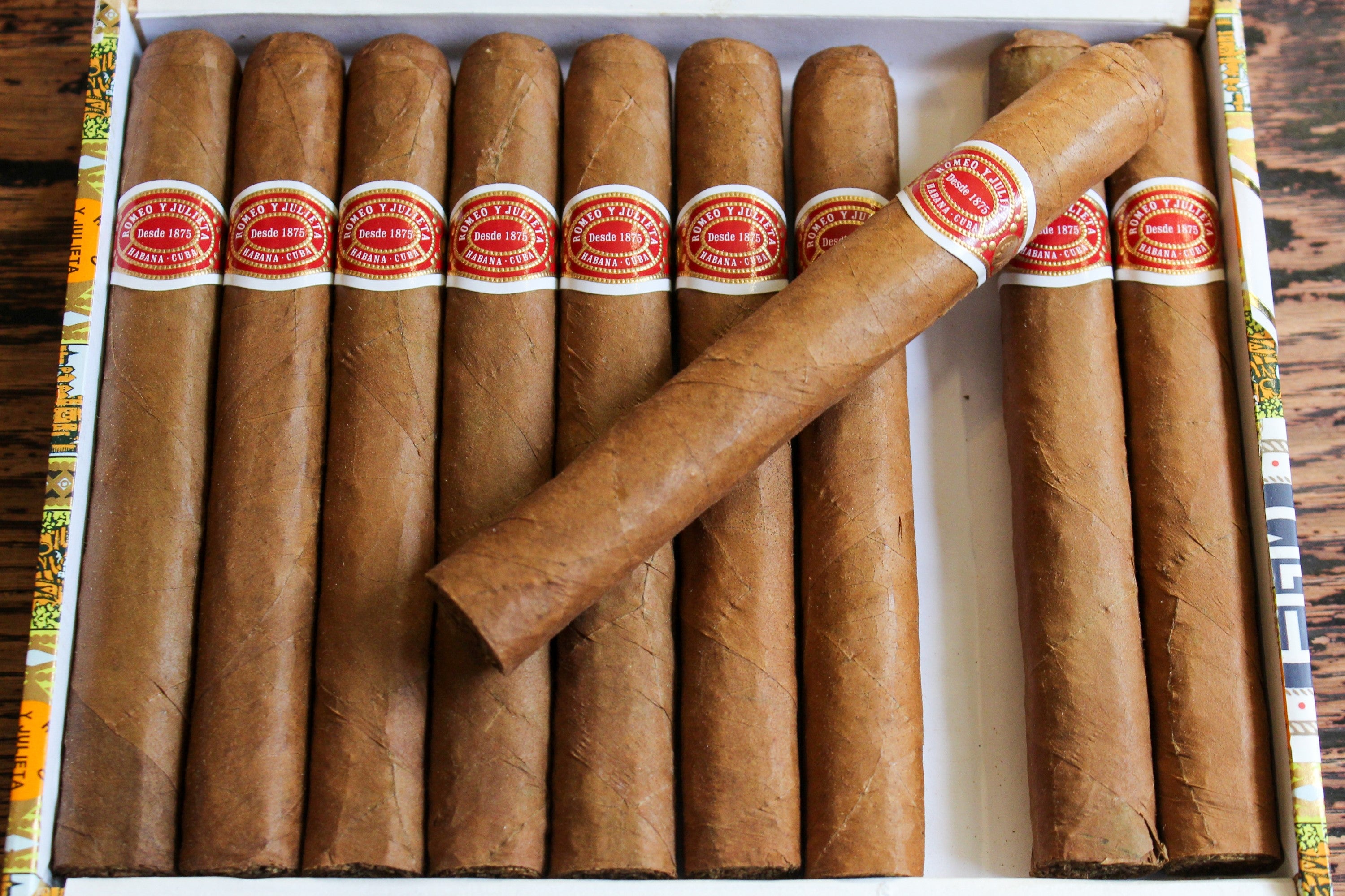 Romeo y Julieta Mille Fleurs 雪茄评论 EGM 雪茄 Romeo y Julieta Mille Fleurs 雪茄评论 EGM 雪茄