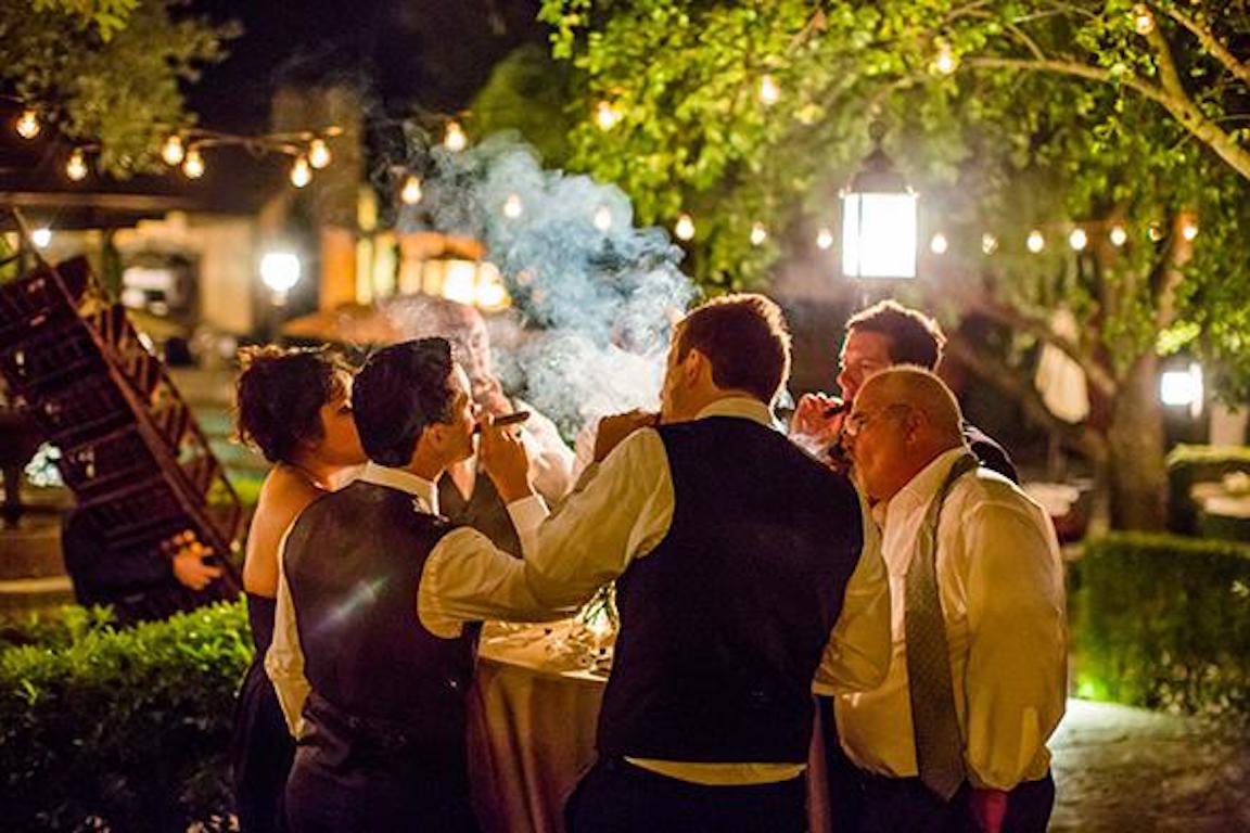 How to Throw a Cigar Tasting Party – EGM Cigars