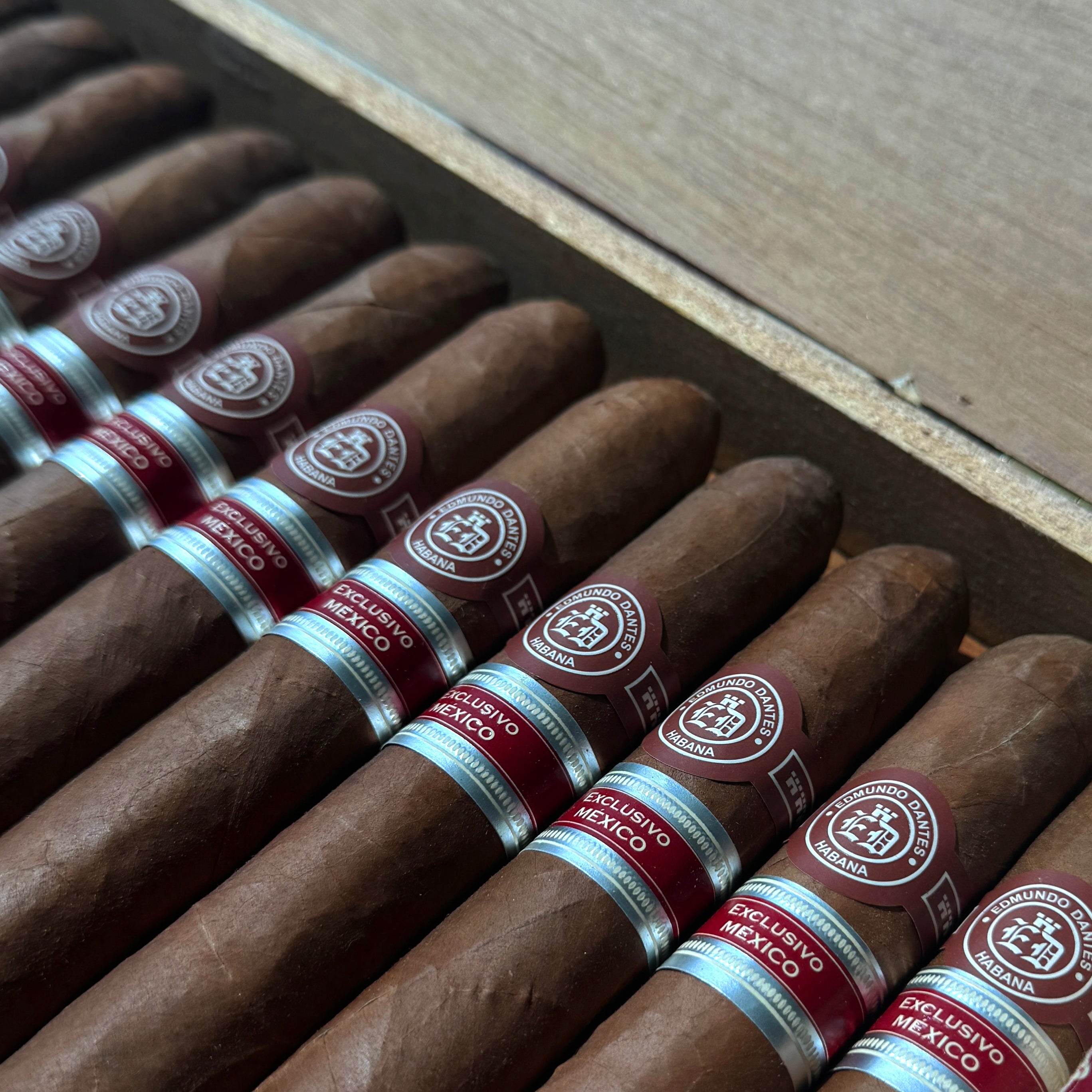 Edmundo Dantes El Conde 109 Cigar (Ex. Mexico 2007) EGM Cigars Edmundo Dantes El Conde 109 Cigar (Ex. Mexico 2007) EGM Cigars