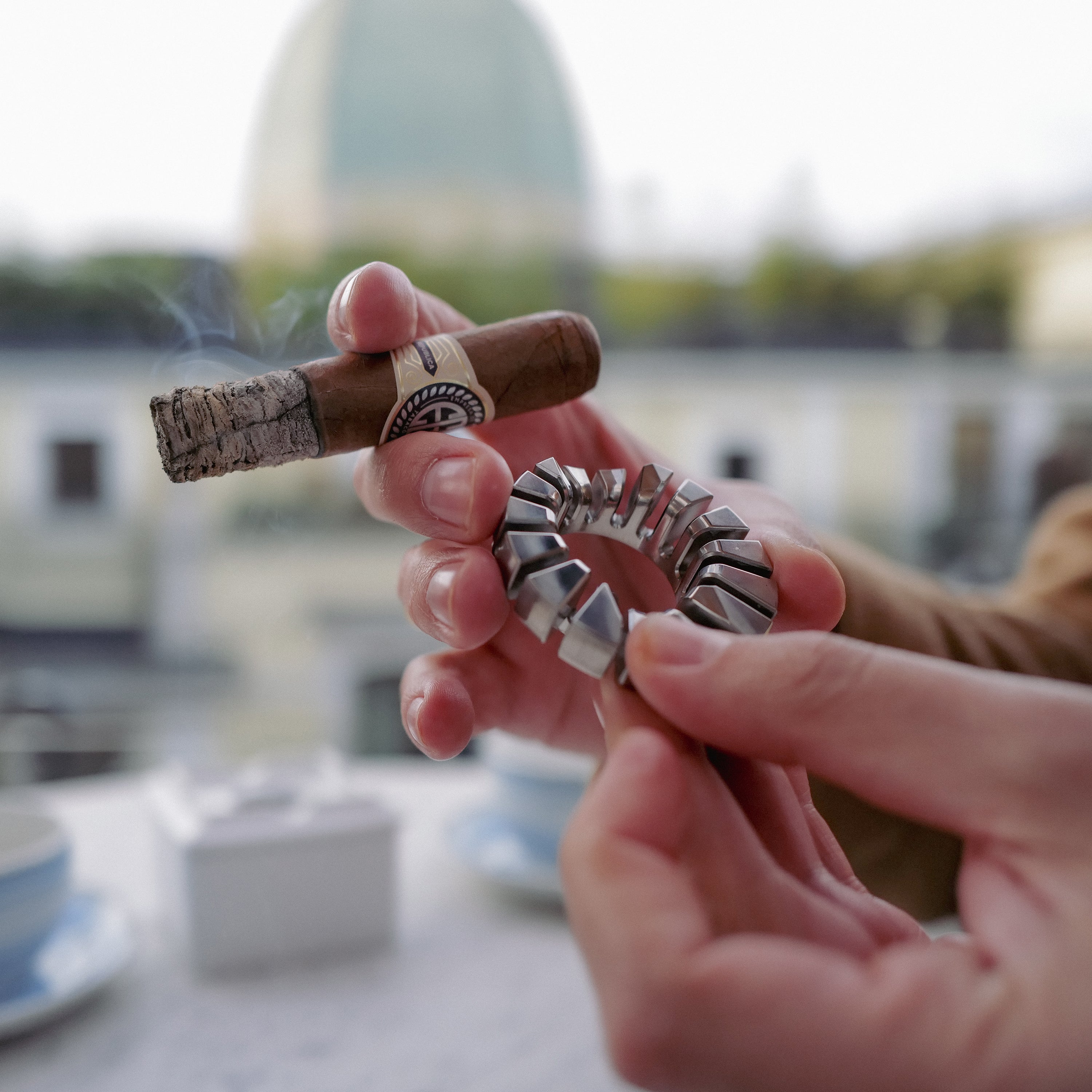cigarette halo HALO Cigar Rest - Objet D'Cigar cigarette halo HALO Cigar Rest - Objet D'Cigar