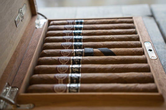 Buy Montecristo No. 4 Cigar Reserva Cosecha 2002 Online